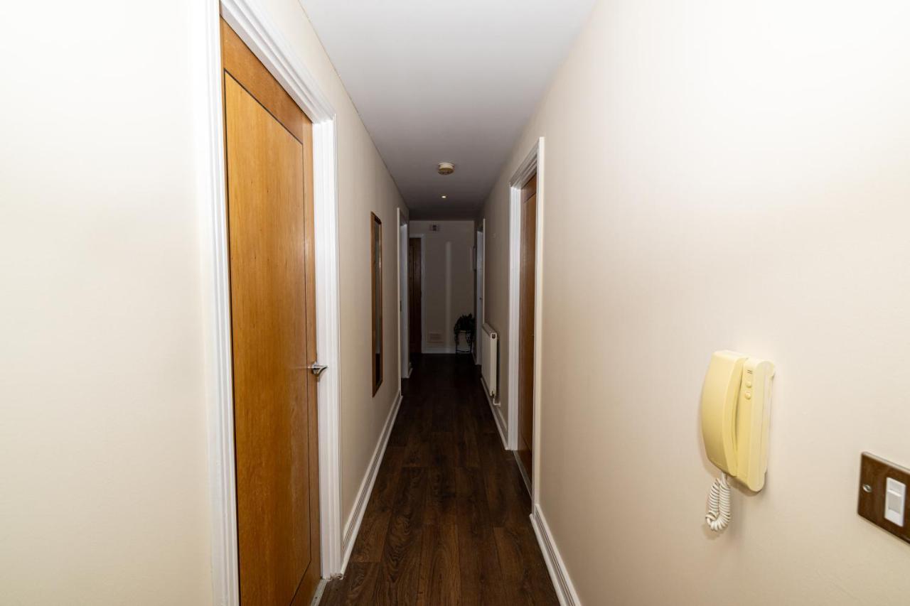 Two Bed Apartment Near Canary Wharf London Exteriör bild