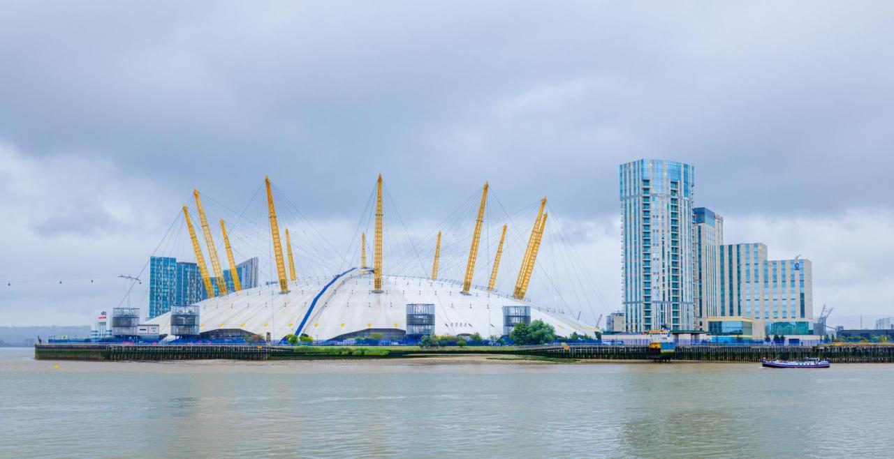 Two Bed Apartment Near Canary Wharf London Exteriör bild