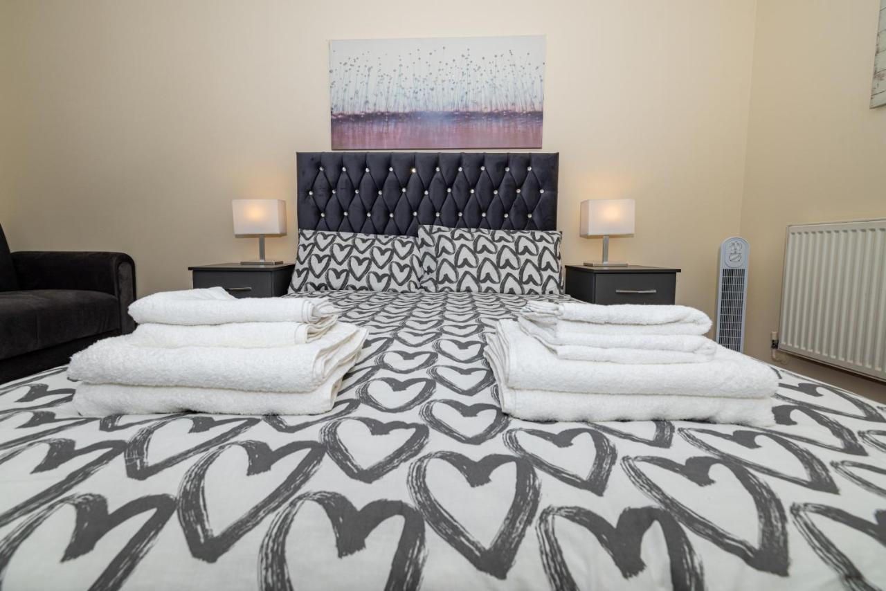 Two Bed Apartment Near Canary Wharf London Exteriör bild