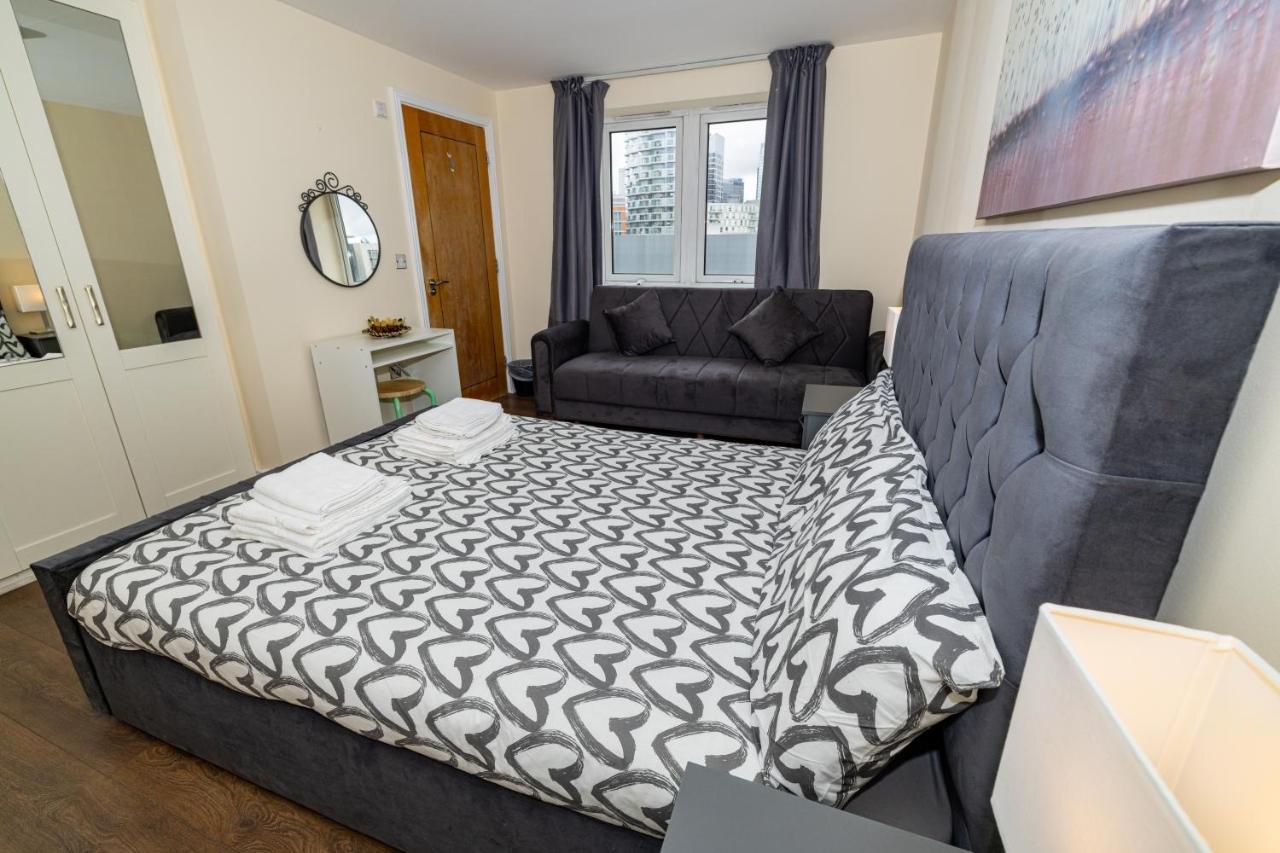 Two Bed Apartment Near Canary Wharf London Exteriör bild